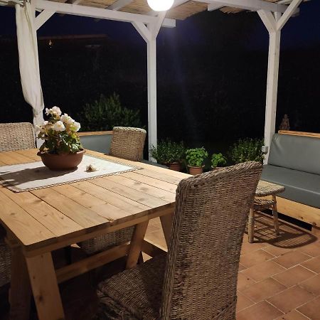 Appartamento Relax Con Giardino Caria Bagian luar foto