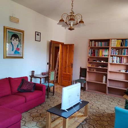 Appartamento Relax Con Giardino Caria Bagian luar foto