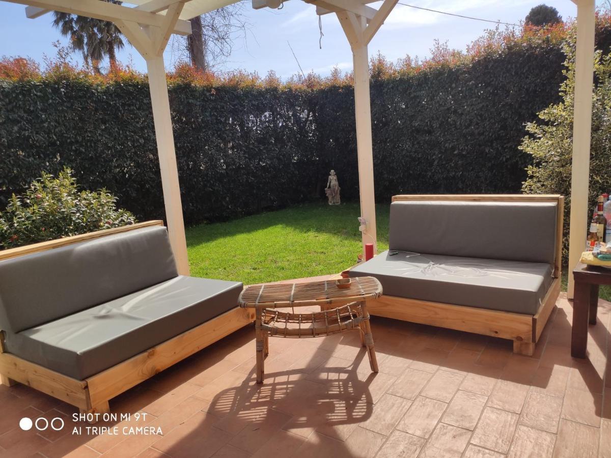 Appartamento Relax Con Giardino Caria Bagian luar foto