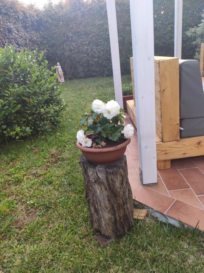 Appartamento Relax Con Giardino Caria Bagian luar foto